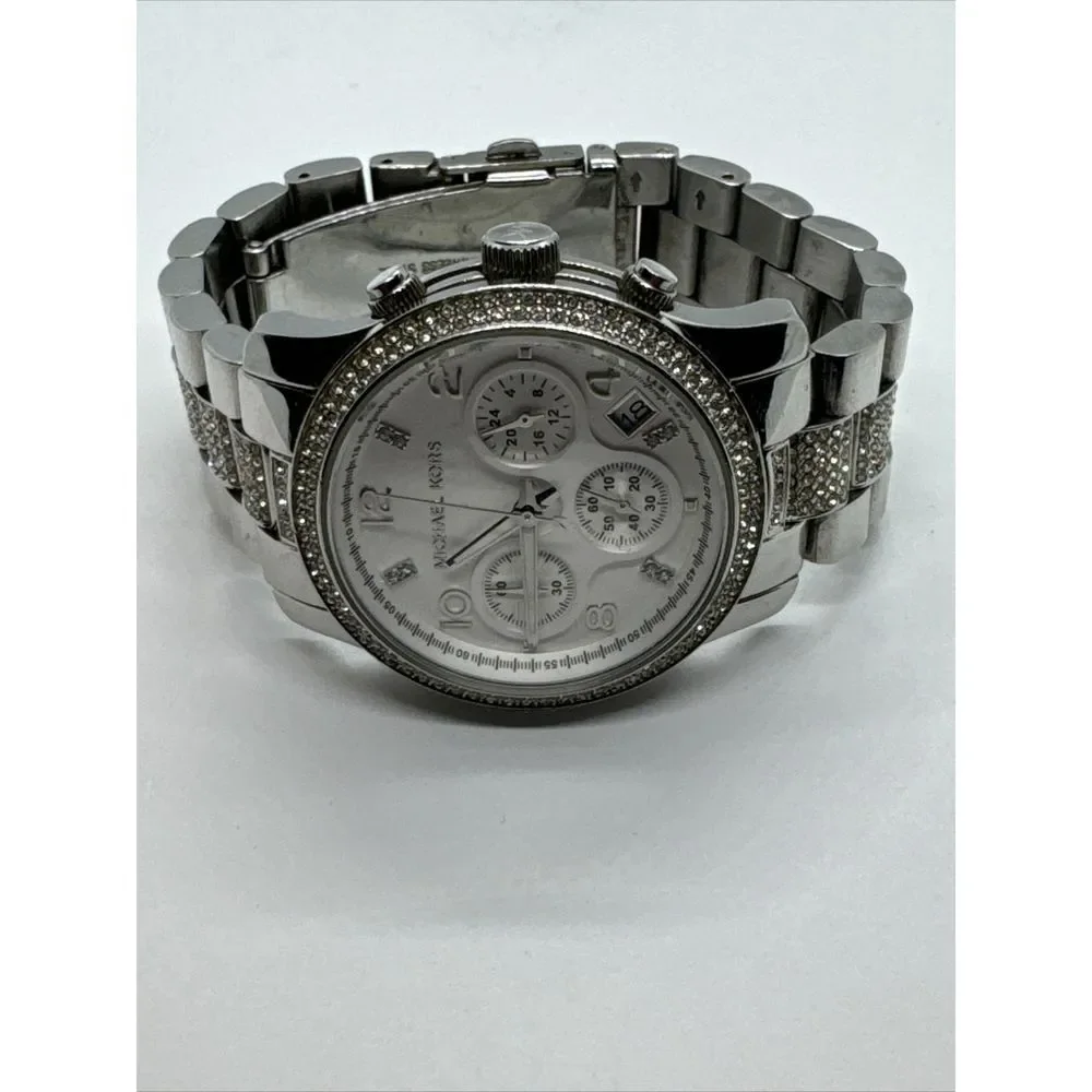 Michael Kors Runway MK5825 Women Stainless Steel Analog Dial Quartz Watch JNA840